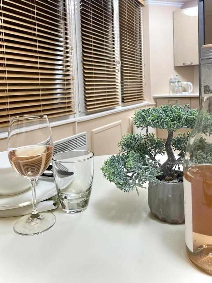 Great One Bed Right Near Opera House Apartment Kiev Ngoại thất bức ảnh